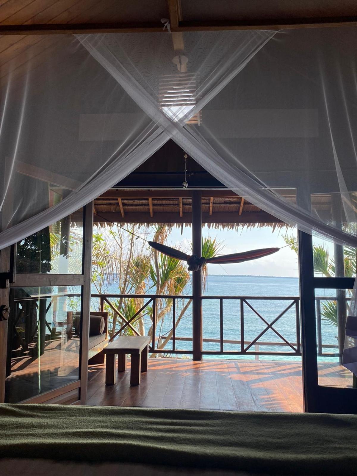 Nini'S Beach Bungalows Bira Oda fotoğraf