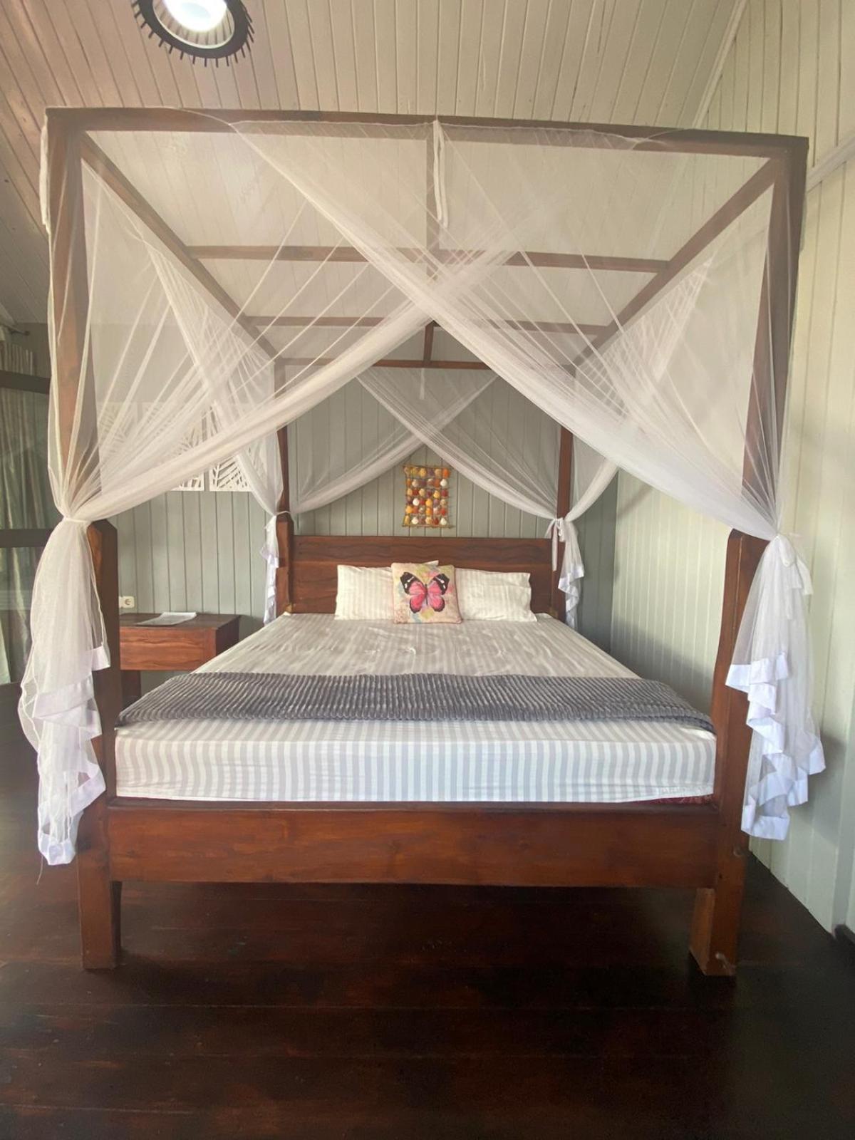 Nini'S Beach Bungalows Bira Oda fotoğraf