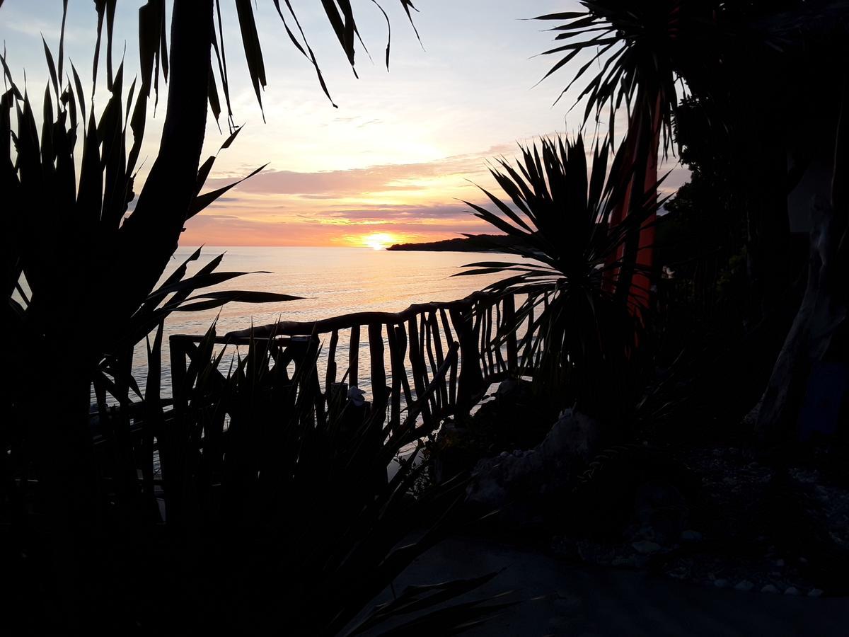 Nini'S Beach Bungalows Bira Dış mekan fotoğraf